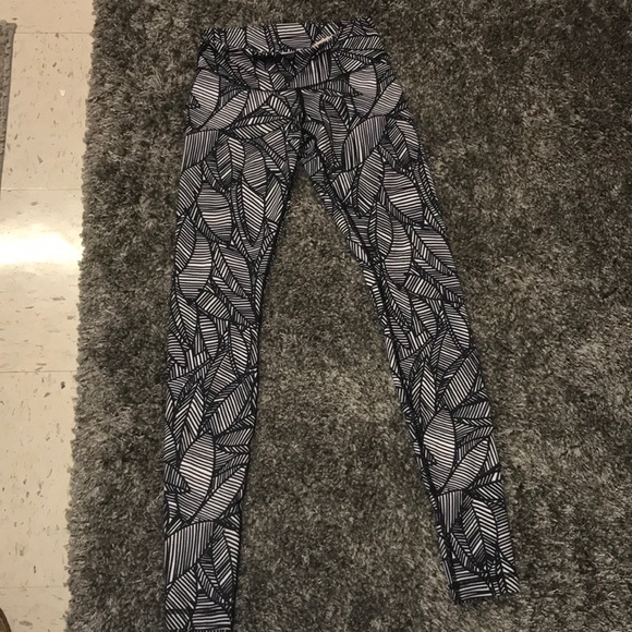 lululemon leggings - Picture 1 of 4